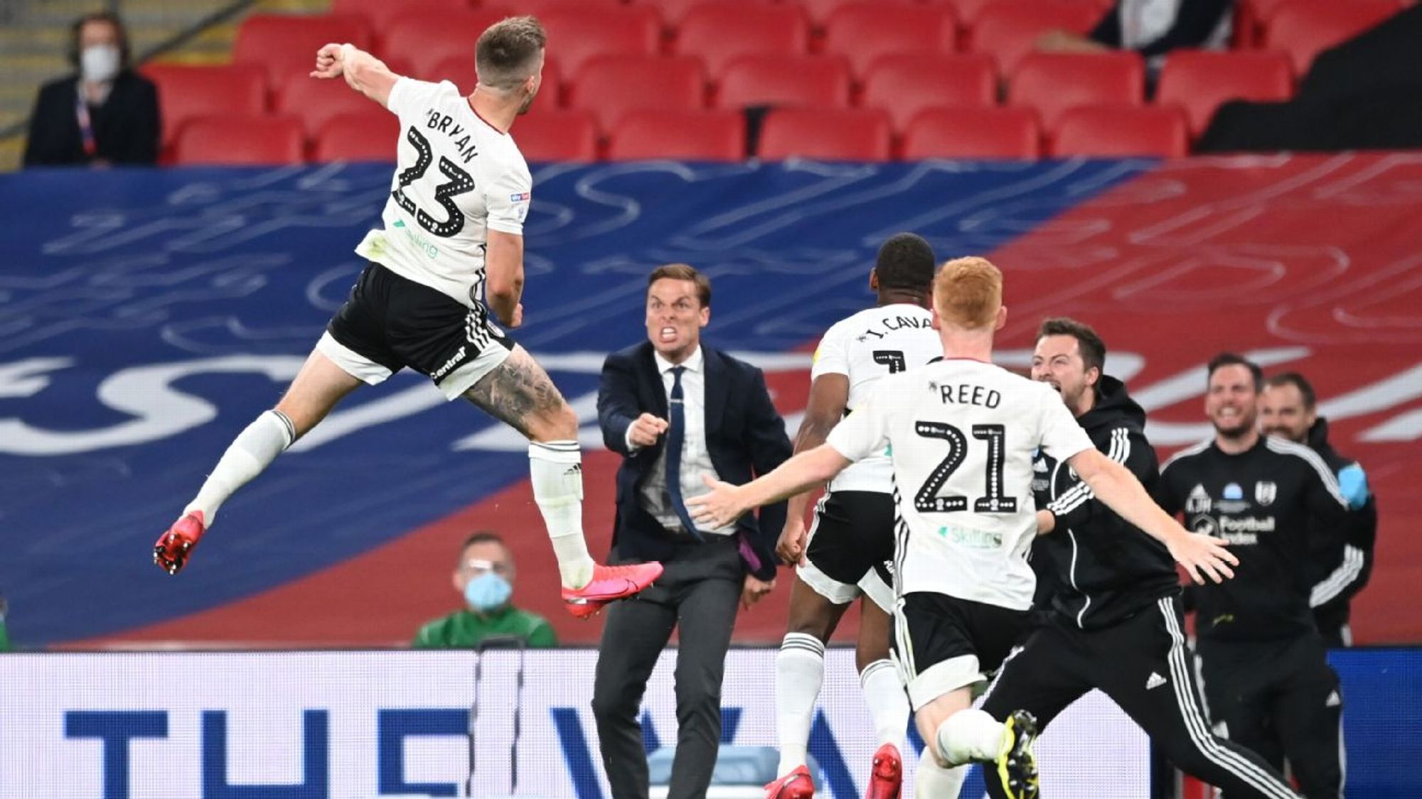 他凭借敏捷 他凭借敏捷